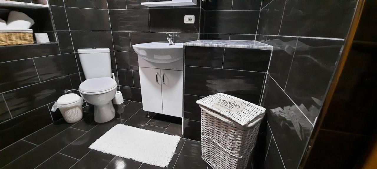Апартаменты Apartament Clara Пермети Экстерьер фото